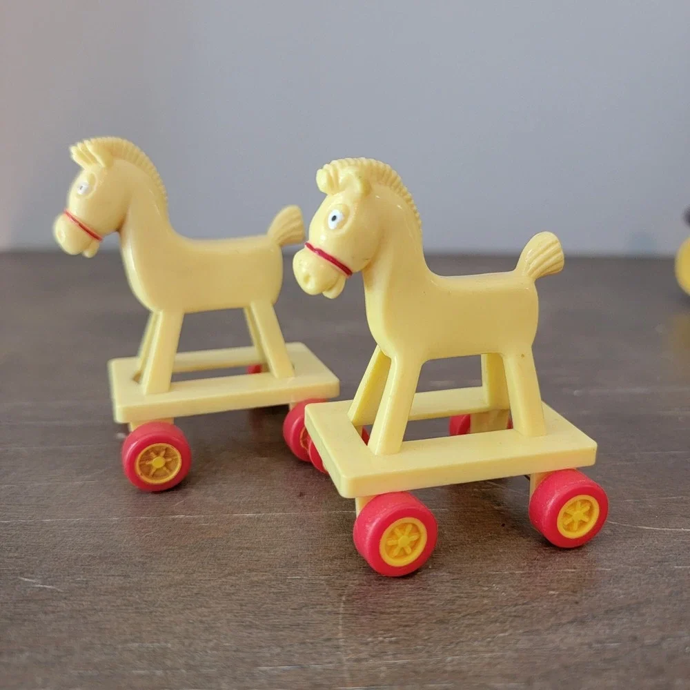 2 Vtg Toy Fozzie Rocking Horse on Wheels 1986‎ Muppet Babies McDonalds